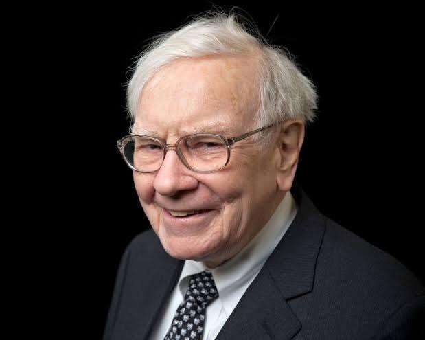 Warren Buffett: The Billionaire Who Teaches Us That Success Isn’t About Money